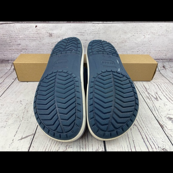 Crocs - Picture 4 of 5